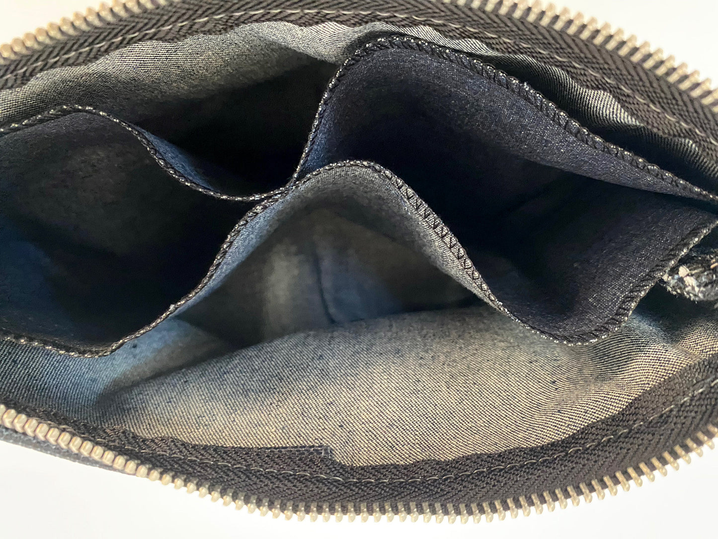 RAVEN LOVE Make Up Bag
